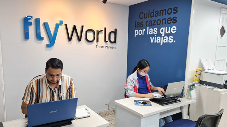 Agencia de Viajes Fly World. Centro Comercial Obelisco