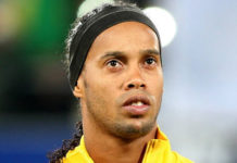Ronaldinho le dice adiós al fútbol profesional